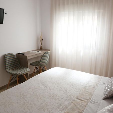 Hostal Torras Sant Hilari Sacalm Exterior photo