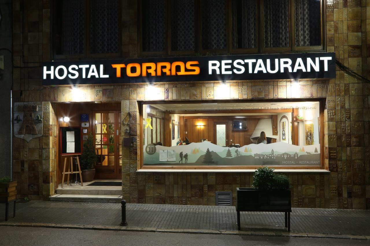 Hostal Torras Sant Hilari Sacalm Exterior photo